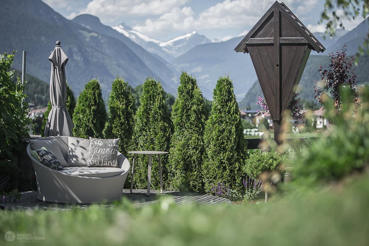 Hotel Garni Hochgruber Brunico Exterior photo